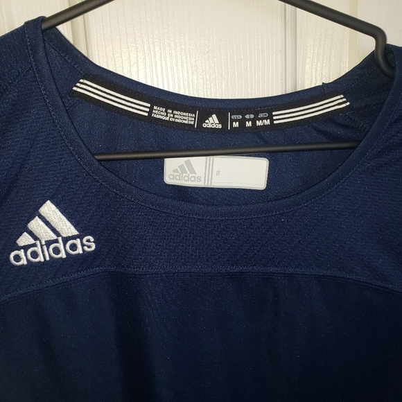 Adidas women shirt - Picture 2 of 2